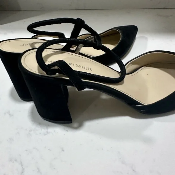 EUC maybe worn a few times low heels - Picture 7 of 9